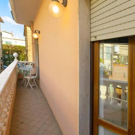 Very 200 M From The Sea Tortoreto