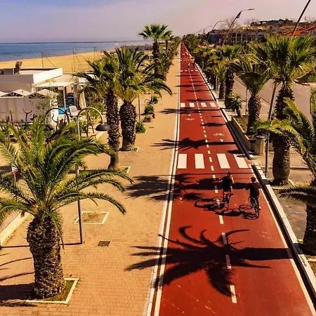 Very 200 M From The Sea Apartament