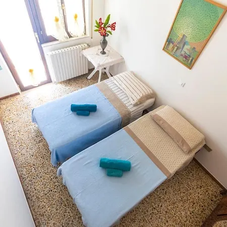 Very 200 M From The Sea Apartament