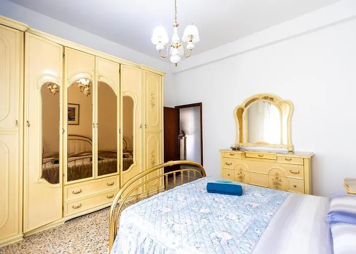 Апартаменты Very 200 M From The Sea Торторето